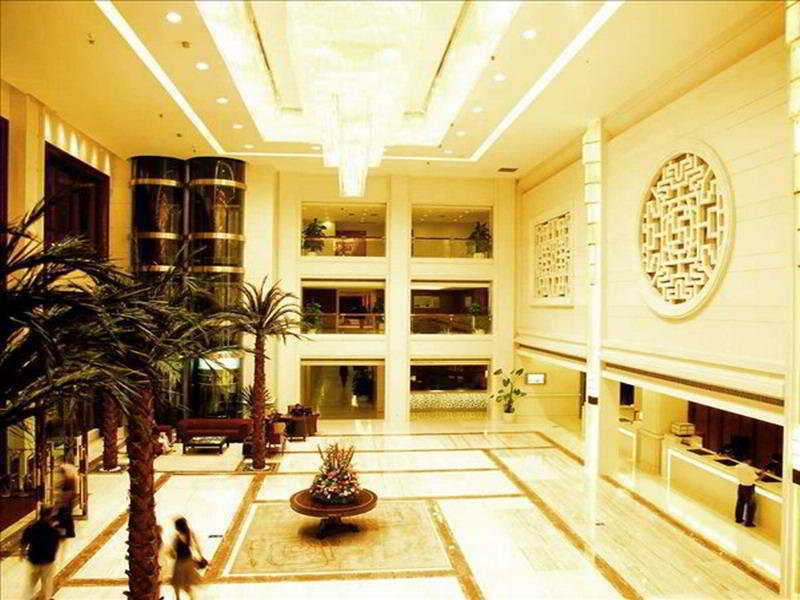 Hotel Ramada Plaza Cantón Exterior foto